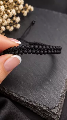 NÁRAMEK BLACK MATTE