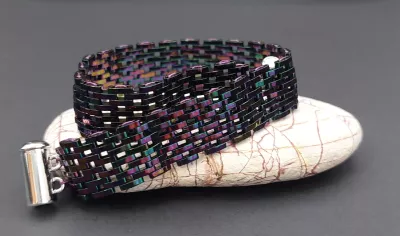 Quarter tila - IRIS Quarter tila - IRIS