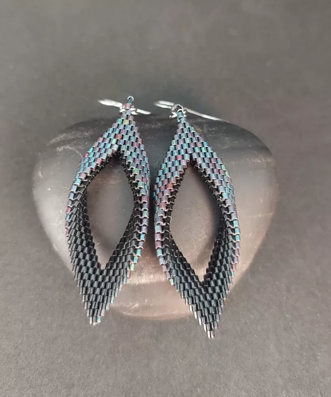 RHOMBUS - IRISČERNÝ - Matná varianta