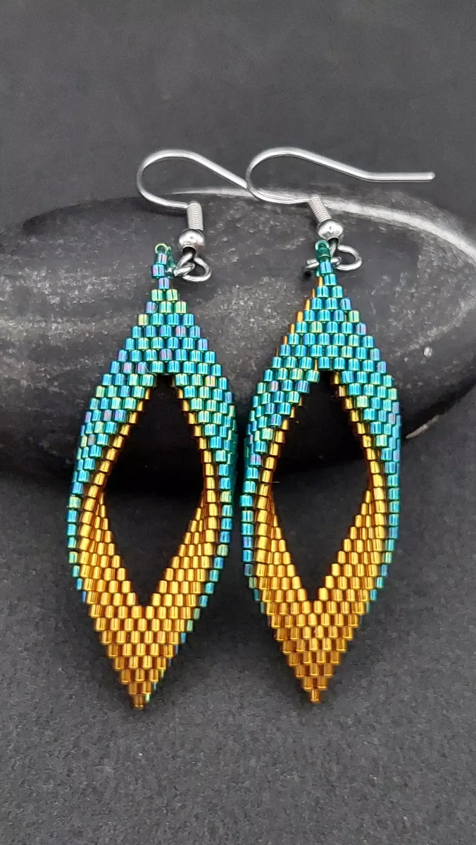 RHOMBUS - ZELENOZLATÝ