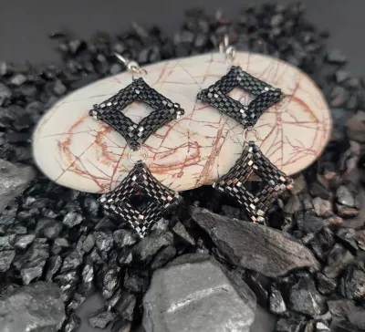 SQUARE - ČERNÁ (DOUBLE) SQUARE - ČERNÁ (DOUBLE)