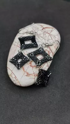 SQUARE - ČERNÁ (DOUBLE)