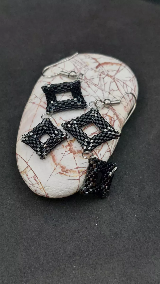 SQUARE - ČERNÁ (DOUBLE)