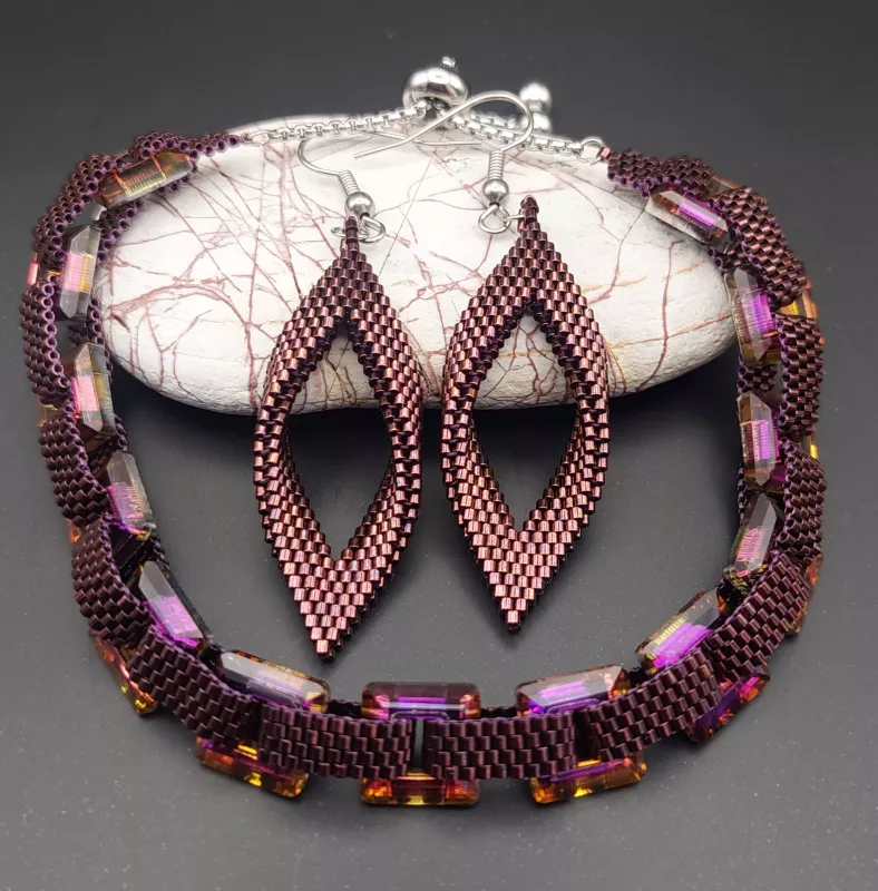 Náušnice nejsou součástí náramku