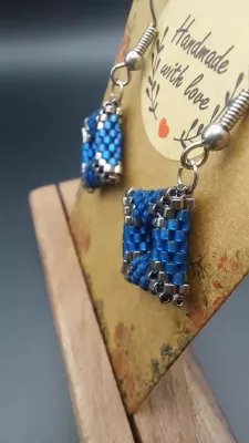 SQUARE - MODRÁ MATNÁ SQUARE - MODRÁ MATNÁ