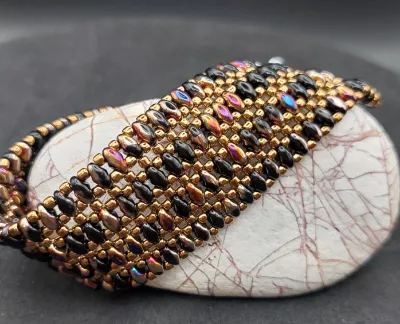 TWIN - ZLATOČERNÁ lesklá TWIN - ZLATOČERNÁ lesklá