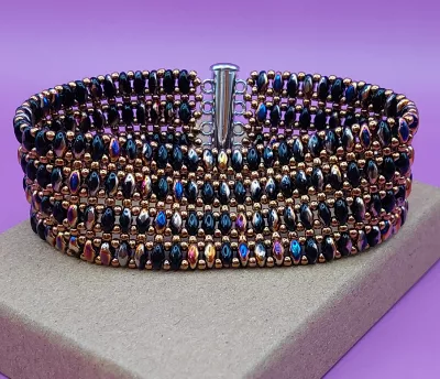 TWIN - ZLATOČERNÁ lesklá TWIN - ZLATOČERNÁ lesklá