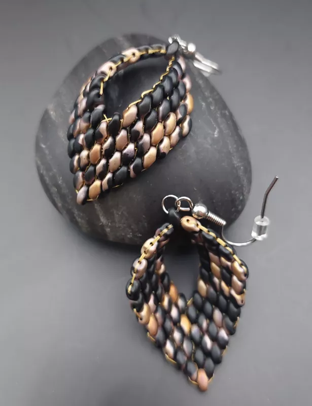 WINGS - HNĚDOČERNÁ